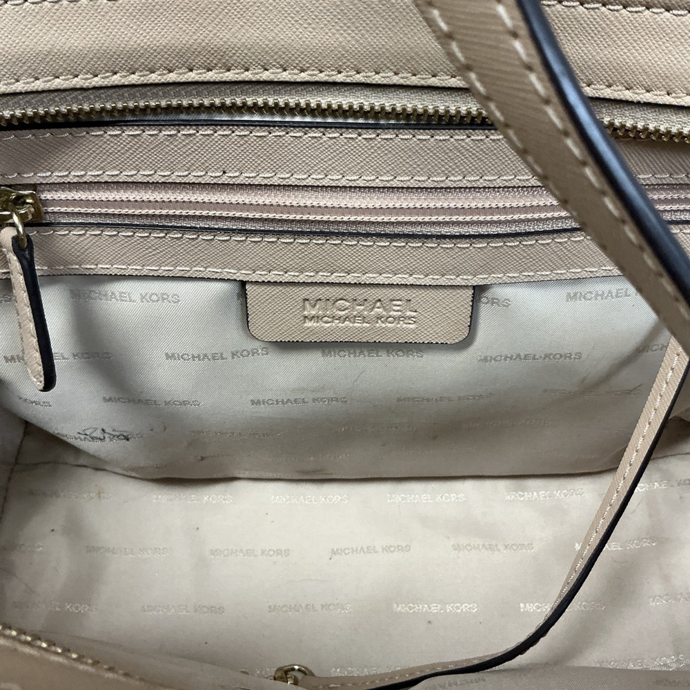 Michael‎ Kors Mercer Medium Satchel Beige Saffiano Leather-Minor Interior Marks - Picture 4 of 13